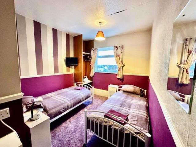 The Avon 3* Blackpool